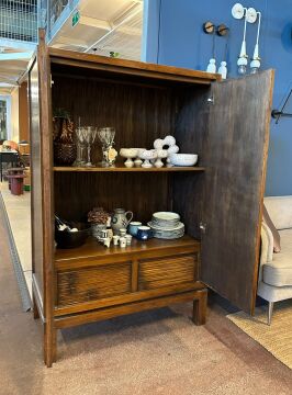 Ahşap Dolap