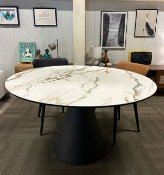 İthal Temperli Cam Üstü Porselen Masa