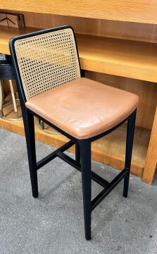 Hazeranlı Bar Sandalyesi