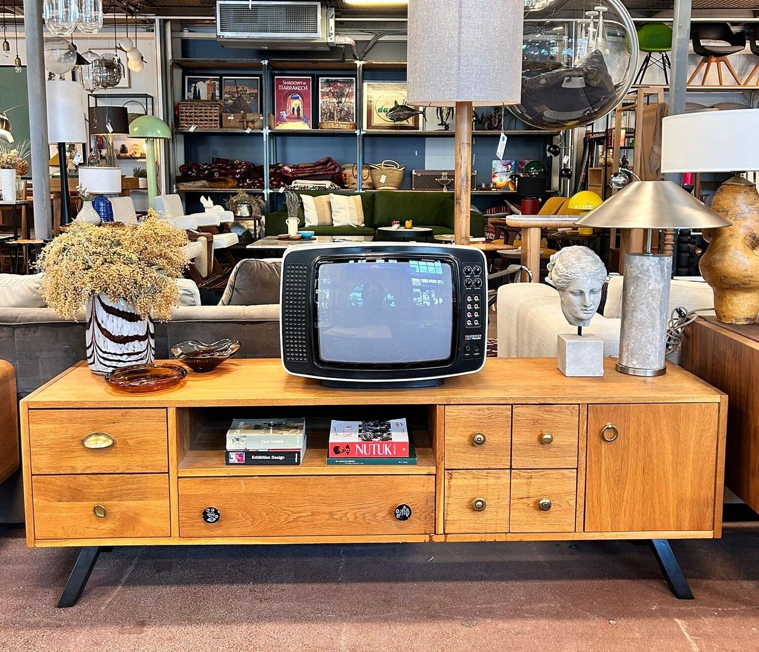 Tv Ünitesi