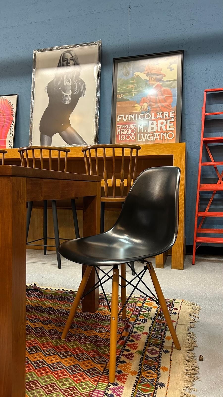 Eames Sandalye