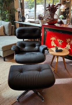Eames Chair & Ottoman