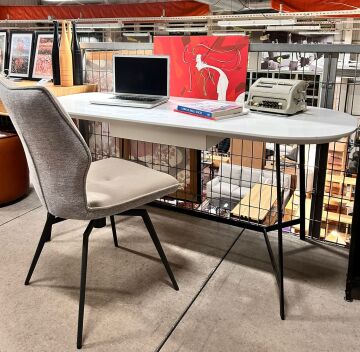 Beyaz Lake Çalışma Masası