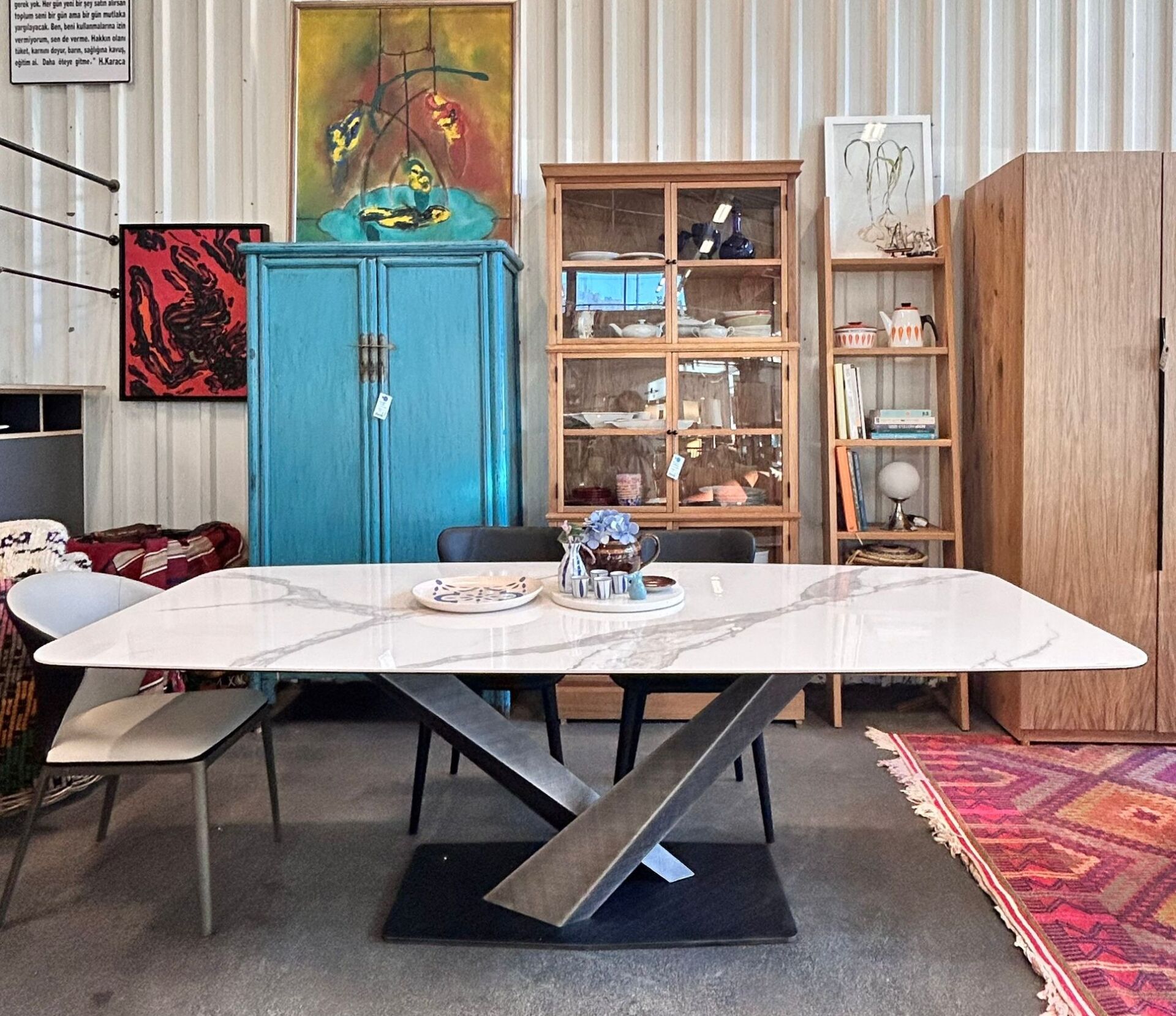 İthal Temperli Cam Üstü Porselen Masa