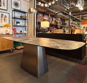 İthal Temperli Cam Üstü Porselen Masa