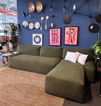 L kanepe designed by Philippe Starck for Cassina