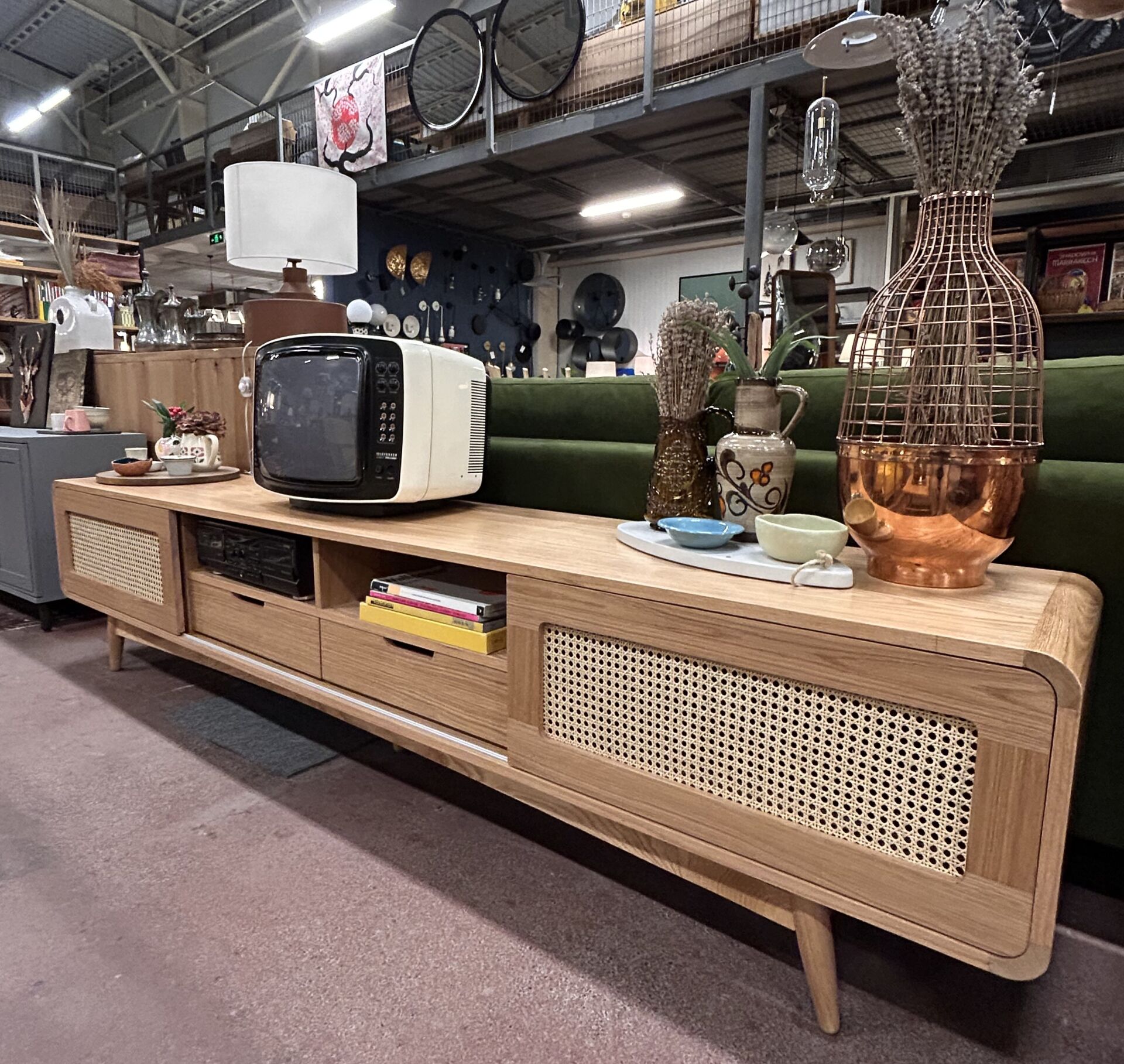 Hazeranlı Tv Ünitesi