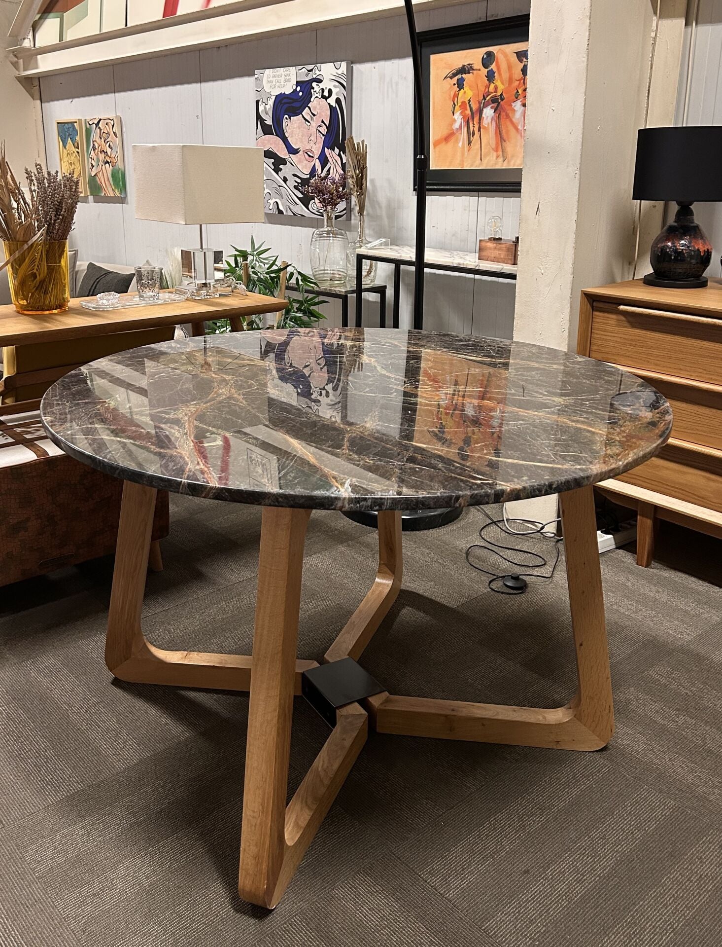 Grift Yuvarlak Mermer Masa