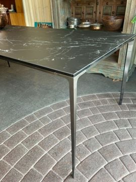 İthal Temperli Cam Üstü Porselen Masa