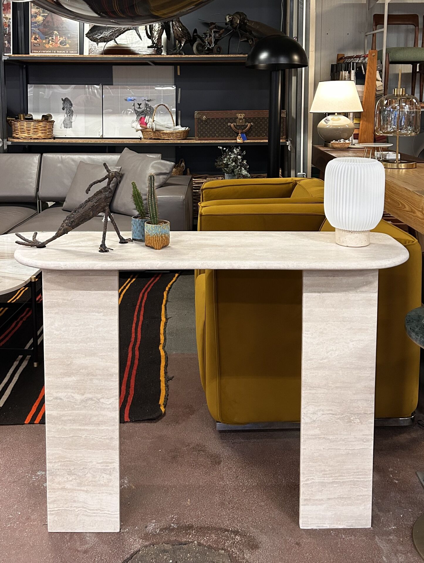 Vega Traverten Dresuar