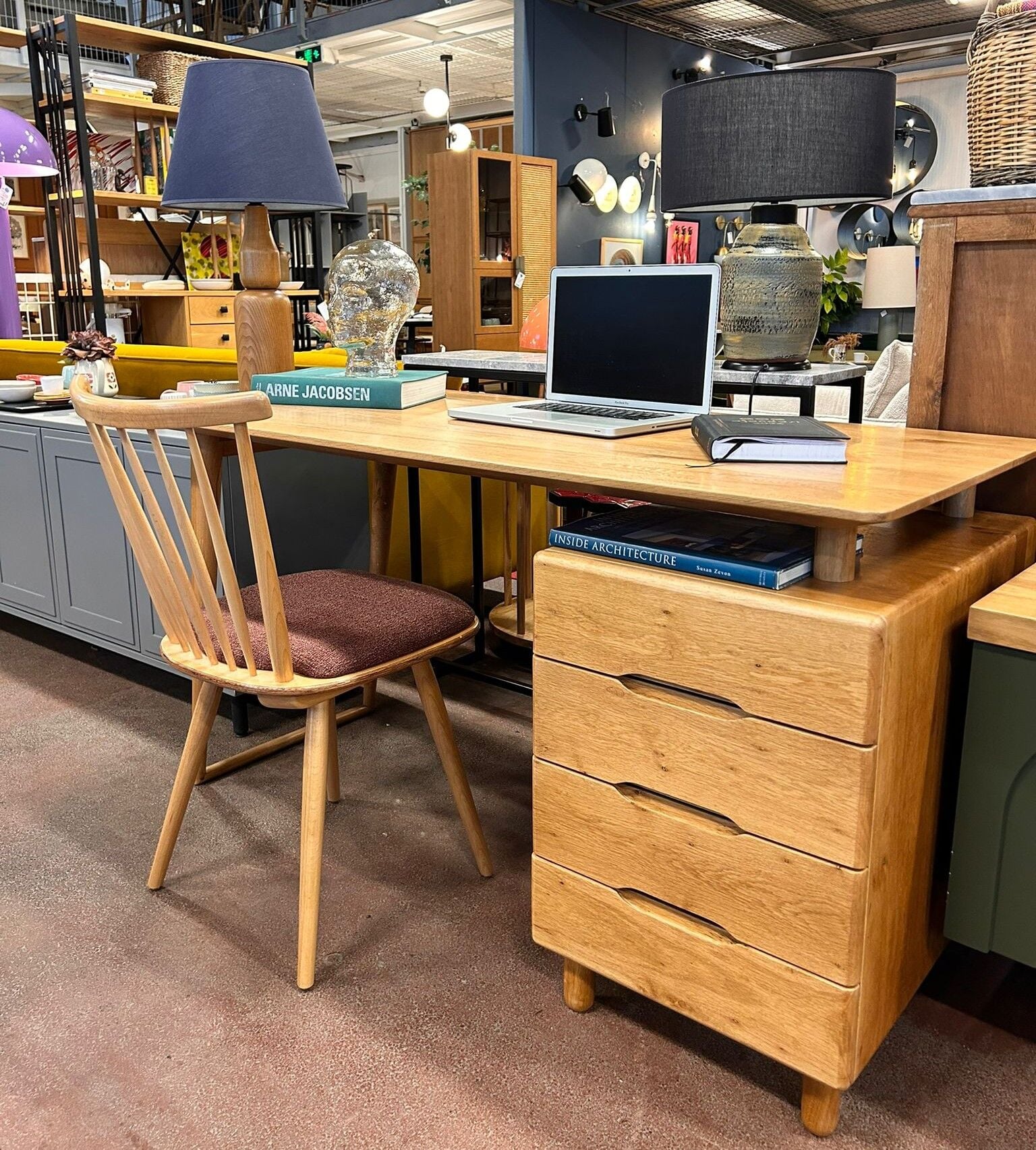 İskandinav Masif Meşe Çalışma Masası