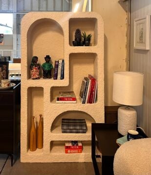 Papier Mache Kitaplık