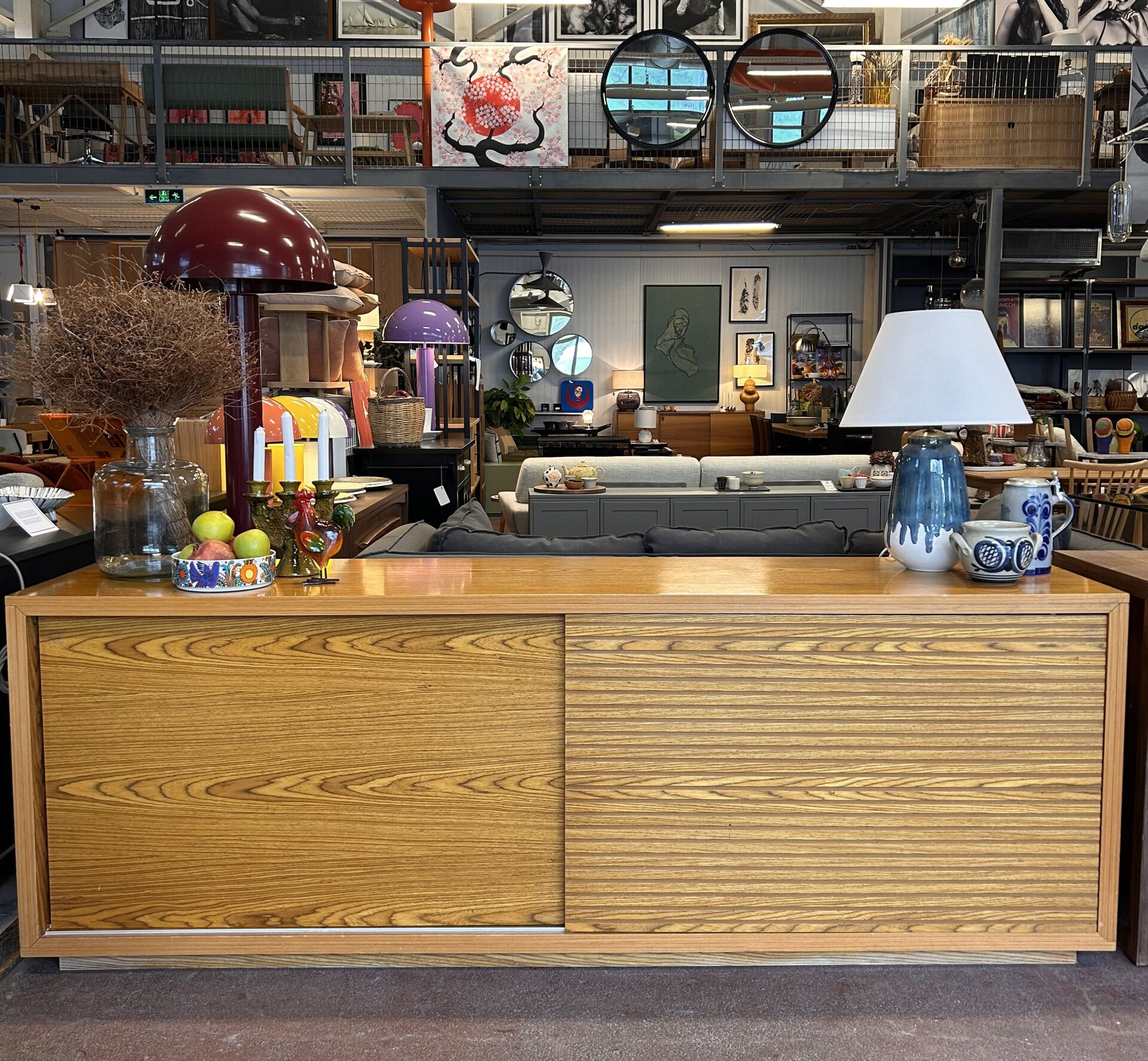 Masif Meşe Sürgülü Büfe