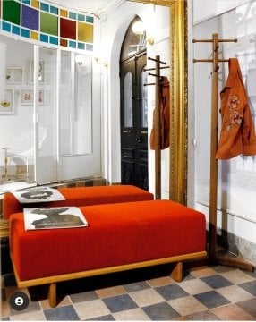 Turuncu masif ayaklı bank